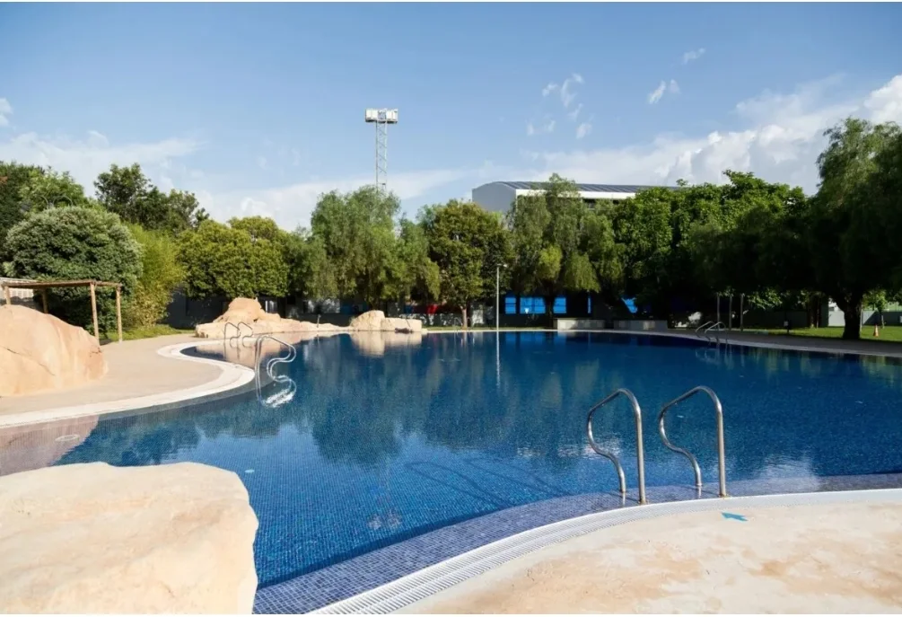 Detalle Piscina Municipal Quart