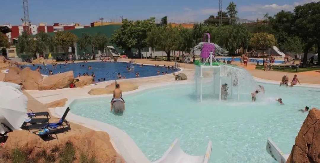 Zona de Playa Piscina Quart